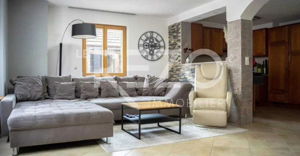 Maison de village rénovée au coeur de Chalais, VS – Foto 3 von 13
