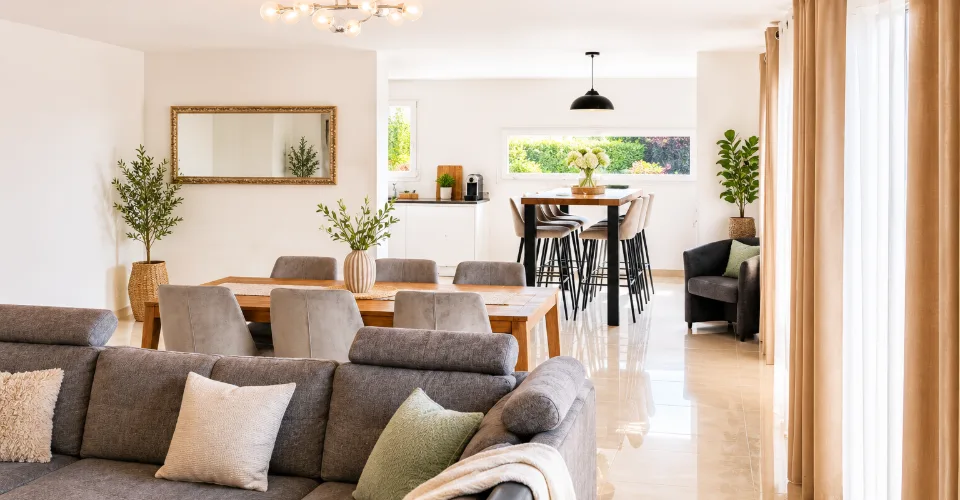 Une villa avec des colonnes, dans le Gibloux.. Oui oui, vous avez bien lu. – Foto 7 von 16