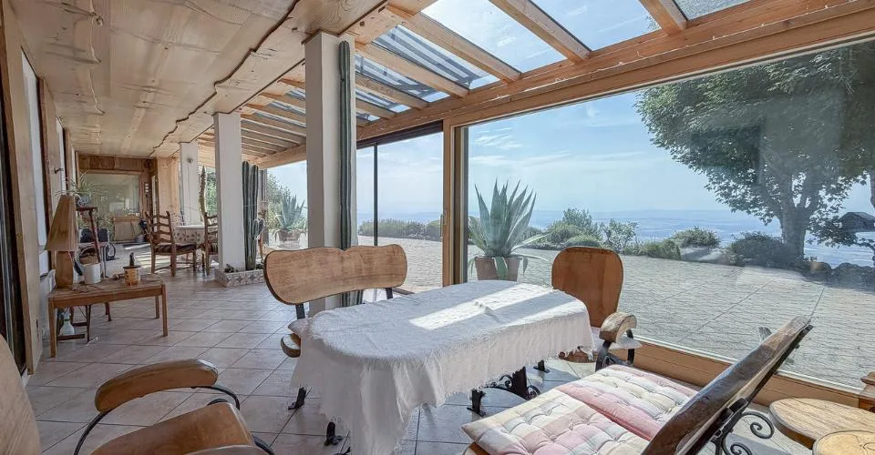 Einfamilienhaus mit 6,5 Zimmern und herrlicher Panoramaview – Foto 9 von 13