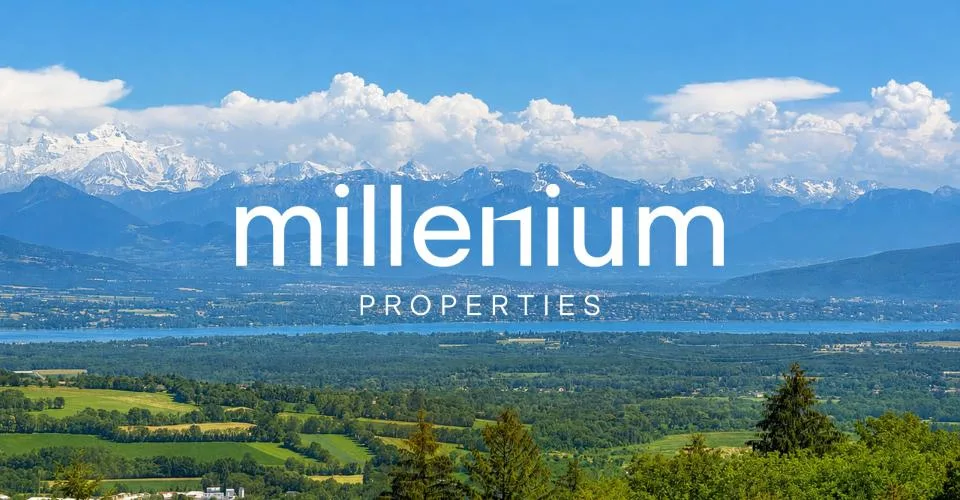 Vue panoramique sur le lac Léman et le Mont-Blanc - Gex (FRANCE) – foto 2 di 13