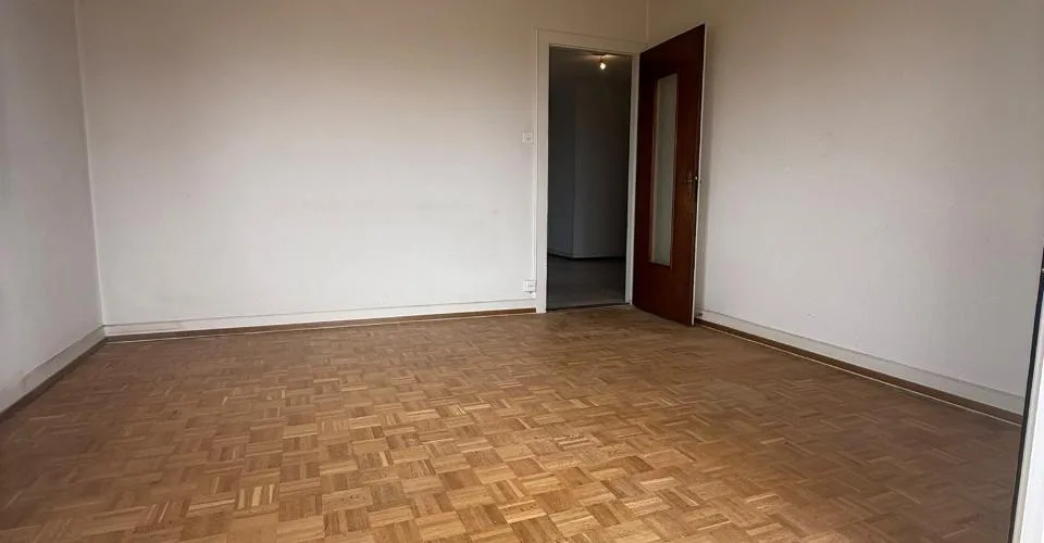 Appartement de 3,5 pièces au 4ème étage, vue lac – foto 4 di 5