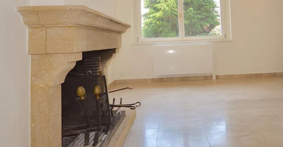Une propriété unique composée de deux villas avec accès privatif au la – Foto 10 von 13