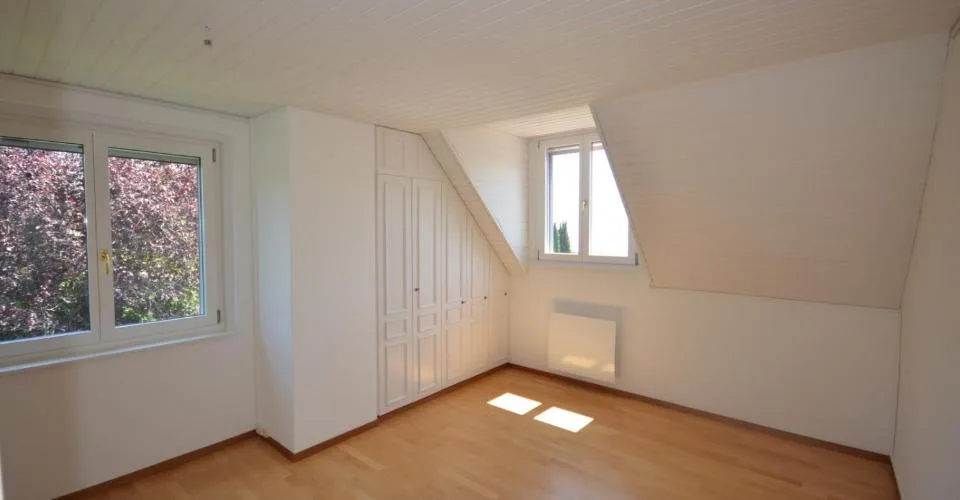 Une propriété unique composée de deux villas avec accès privatif au la – Foto 12 von 13