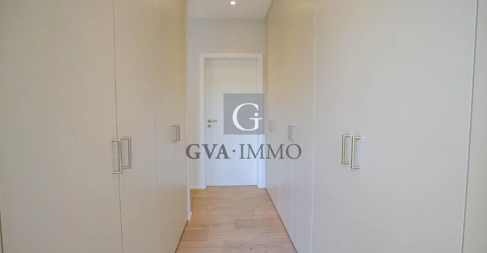 Élégant appartement avec vaste loggia, quartier Gradelle – Foto 10 von 12