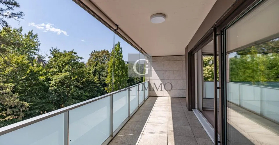 Élégant appartement avec vaste loggia, quartier Gradelle – Foto 3 von 12