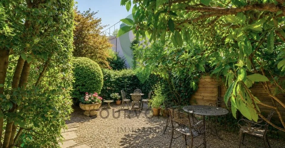 Maison de caractère avec jardin et local indépendant au coeur de Nyon – Foto 12 von 13