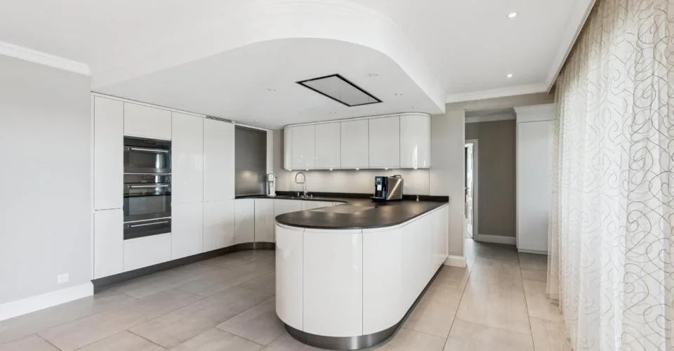 En exclusivité: Maison contemporaine avec vue panoramique sur les Alpe – photo 3 sur 13