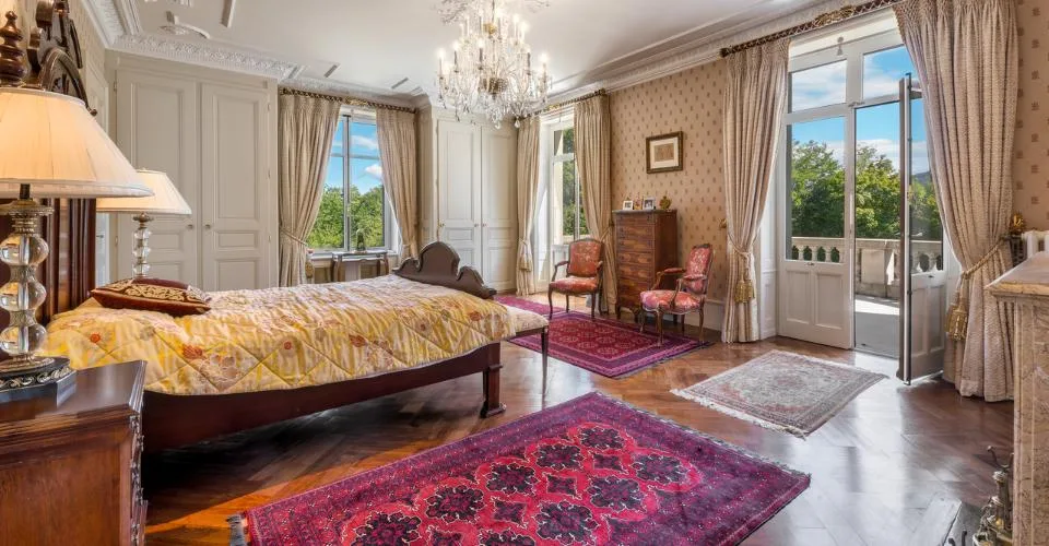Exceptionnel Château du 19ème siècle et domaine de 9,5 hectares – foto 12 di 13