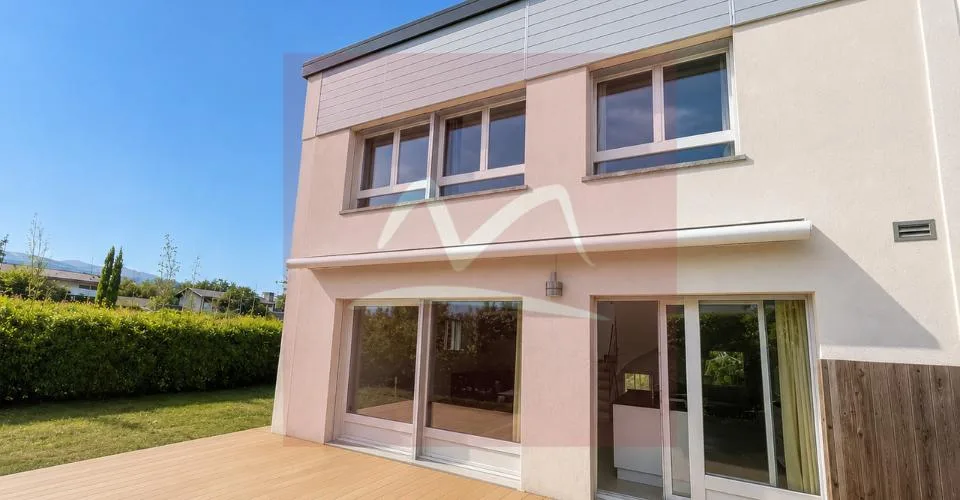 VILLA CONTIGUE A MEYRIN – photo 8 of 12