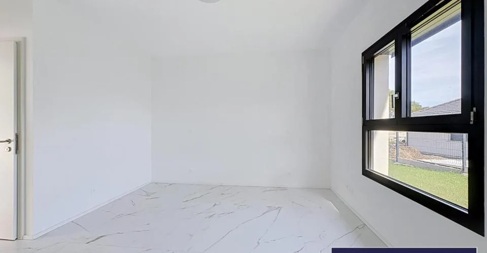 Maison vue lac et clocher à Nernier (France) – photo 11 sur 13