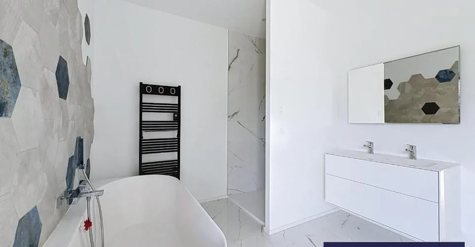 Maison vue lac et clocher à Nernier (France) – photo 12 sur 13