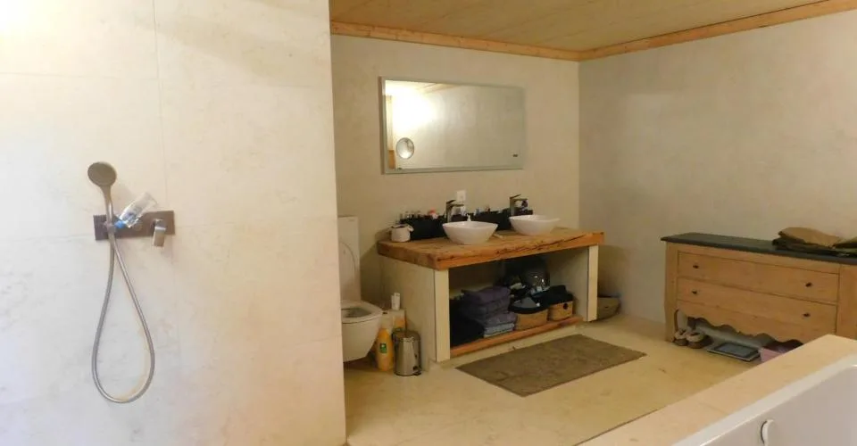 Fattoria ristrutturata con 2 appartamenti + potenziale, in assoluto silenzio – foto 19 di 21