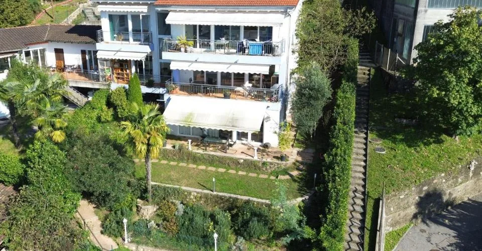 Affascinante casa indipendente da 4.5 locali con vista lago e potenziale di espansione a Bissone – foto 10 di 16