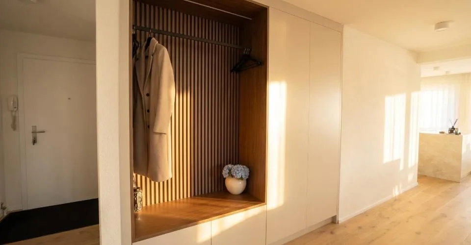 Top Moderne und Renovierte Wohnung mit Wintergarten-Balkon – photo 6 of 13