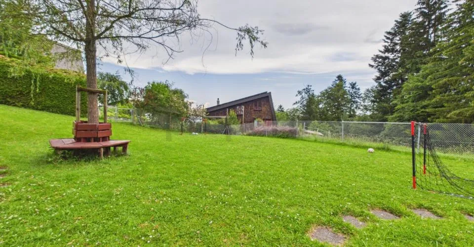 Maison individuelle idyllique avec jardin ensoleillé et piscine à Trogen AR – photo 12 sur 28