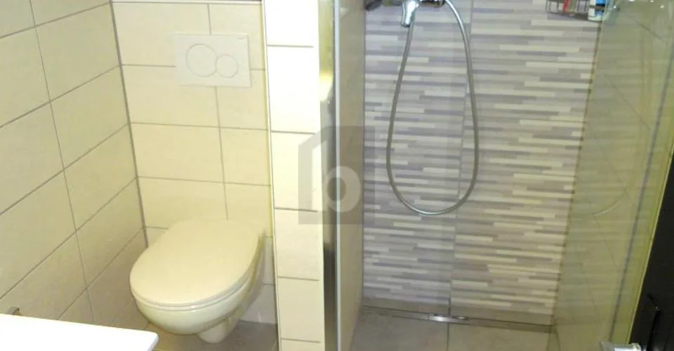 RÉNOVÉ ET BIEN SITUÉ ! – photo 10 sur 12