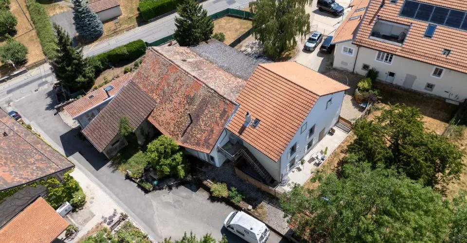 MAISON DE CARACTÈRE AVEC DEUX LOGEMENTS ET DÉPENDANCES – photo 4 sur 13