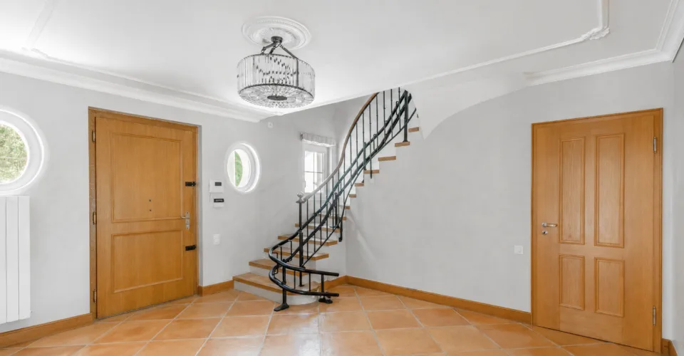 Rare – Belle villa de maître avec piscine et parc de 4’000 m² – photo 3 sur 25