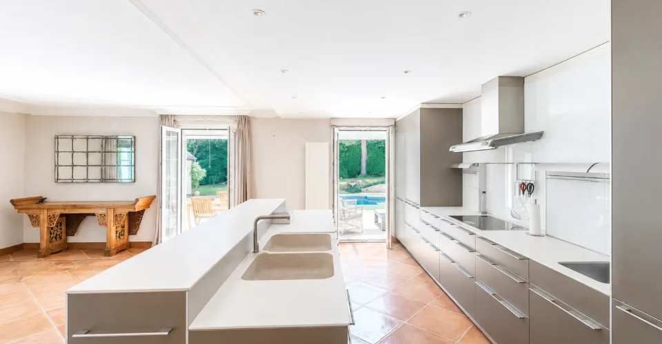 Rare – Belle villa de maître avec piscine et parc de 4’000 m² – photo 6 sur 25