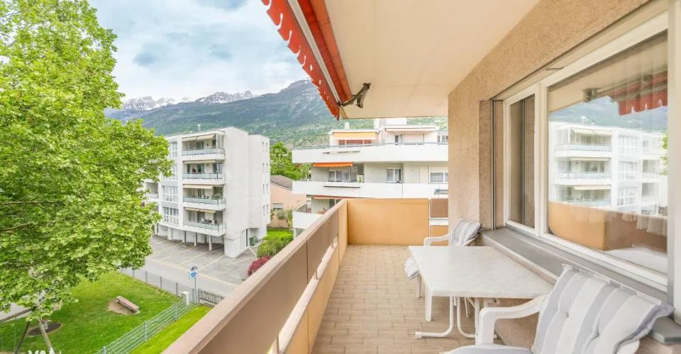 4.5-Zimmer, Balkon, Bergpanorama - zentral in Visp