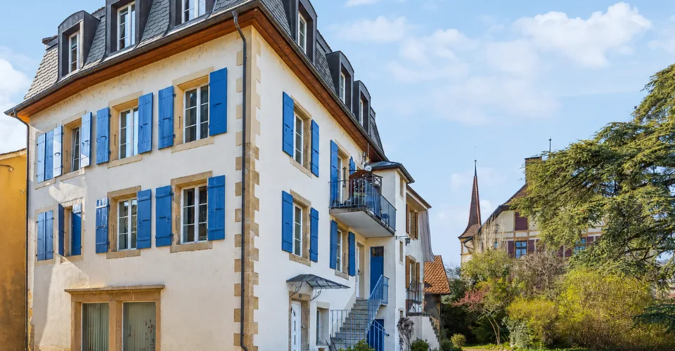 Conjuguer habitation, activité libérale ou investissement à deux pas du lac – Foto 2 von 24