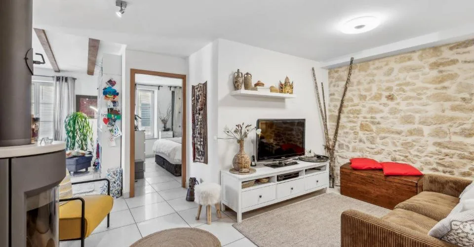 Conjuguer habitation, activité libérale ou investissement à deux pas du lac – Foto 8 von 24