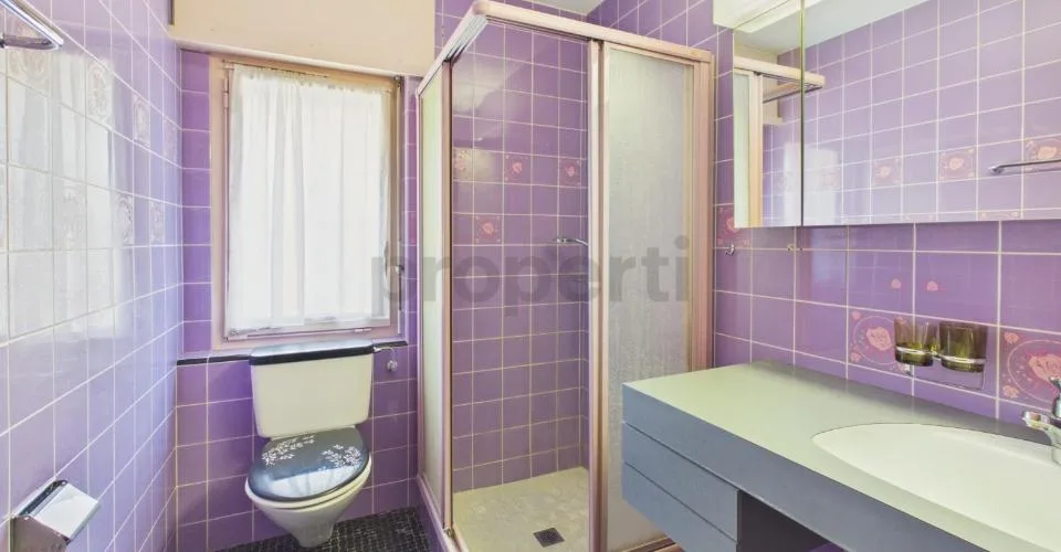 Grosszuegiges 6.5-Zimmer Einfamilienhaus mit Garten an einzigartiger Lage an der Aare in Interlaken – photo 12 sur 27
