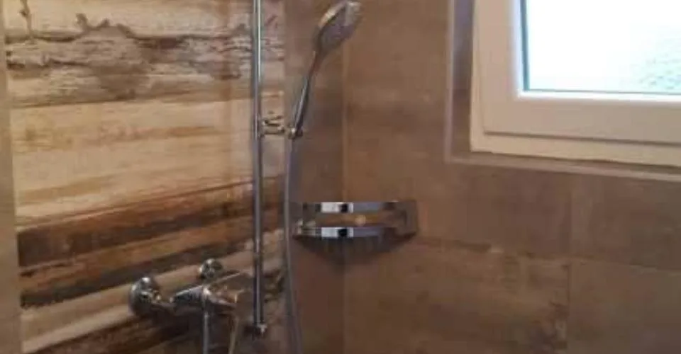 ZIMMER ZU VERMIETEN