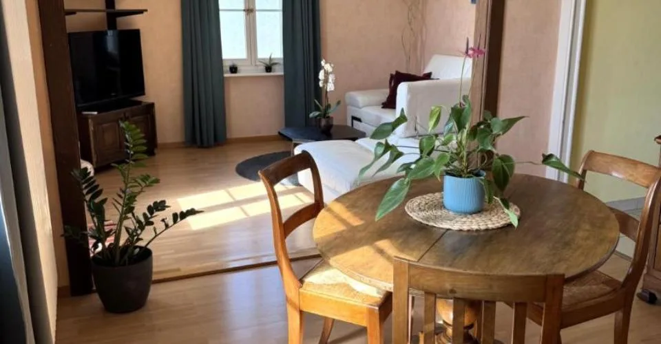 Einzigartiges Einfamilienhaus mit Blick auf den See und die Alpen – Foto 16 von 26