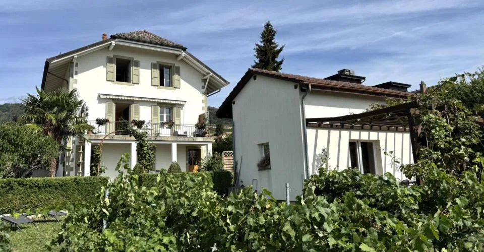Einzigartiges Einfamilienhaus mit Blick auf den See und die Alpen – Foto 14 von 26