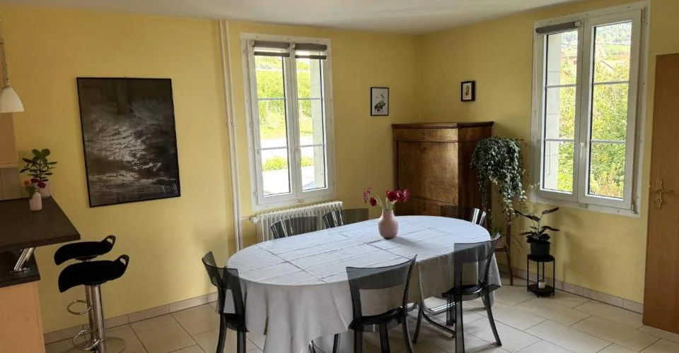 Einzigartiges Einfamilienhaus mit Blick auf den See und die Alpen – Foto 20 von 26