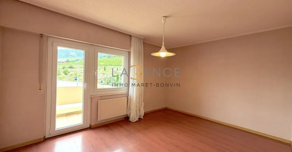 Appartamento di 5.5 locali con balcone, vista libera e giardino – foto 13 di 18