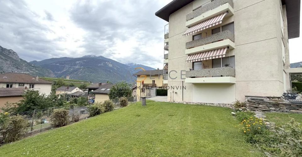 Appartamento di 5.5 locali con balcone, vista libera e giardino – foto 18 di 18