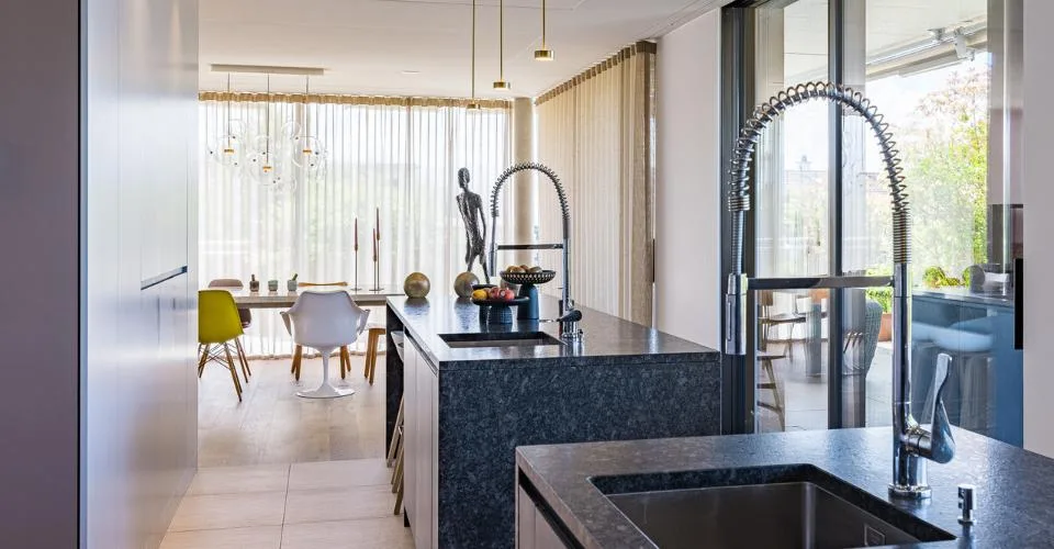 Außergewöhnliches Penthouse mit großer Terrasse & Dachterrasse