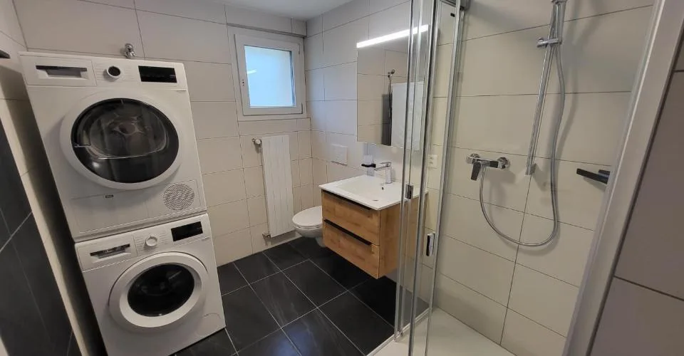 Appartement de 2 pièces sis au rez-inférieur