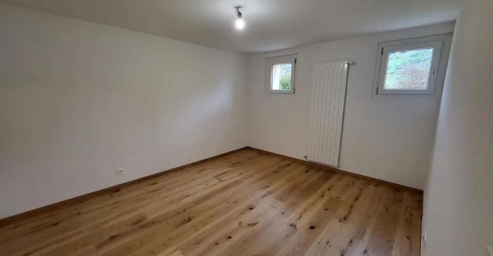 Appartement de 2 pièces sis au rez-inférieur