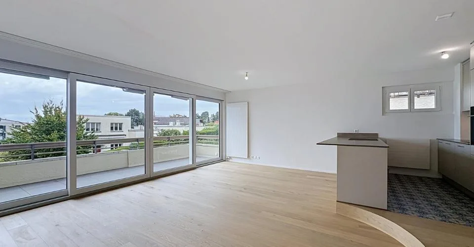 Magnifique appartement en duplex avec balcon et jardin