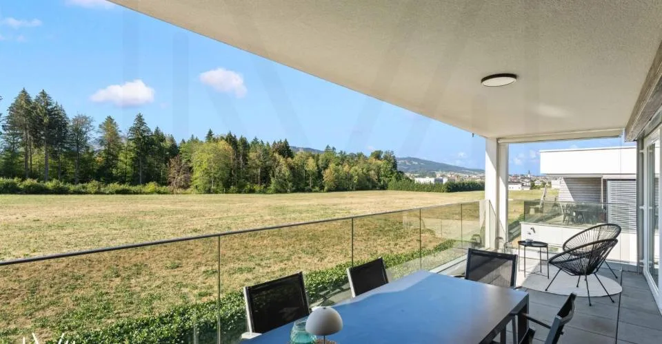 Prächtige 5.5-Zimmer-Dachwohnung mit Ausblick und exklusiver Lage, nur wenige Minuten vom Stadtzentrum entfernt! – Foto 14 von 26