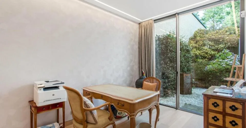 Eine der berühmtesten Adressen! Luxuriöses Anwesen im contemporary-Stil – Foto 23 von 26