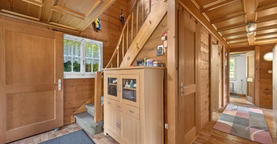 Garage boxes included, development potential and quiet, family-friendly environment – photo 17 of 26