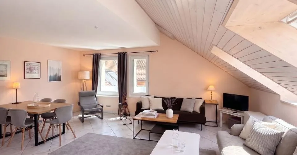 Duplex lumineux et au calme au coeur de Terre Sainte – photo 10 sur 24