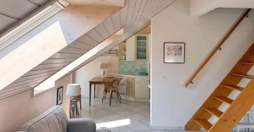 Duplex lumineux et au calme au coeur de Terre Sainte – photo 14 sur 24