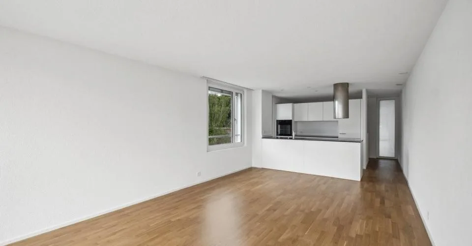 On the ground floor with two garden seats