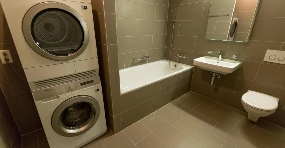 Appartement de 3.5 pièces en attique à louer à Fribourg ! – photo 9 of 10