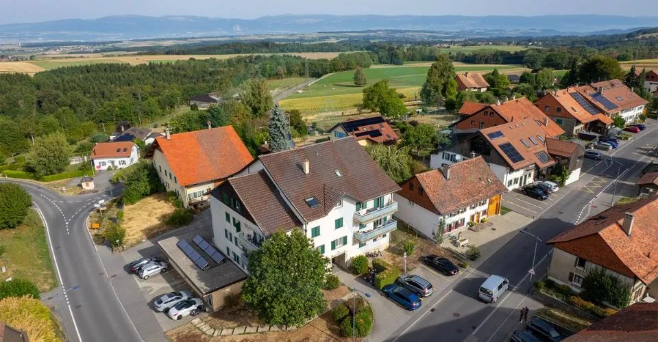 Große Wohnung im 2. Stock in Villars Tiercelin – Foto 2 von 13