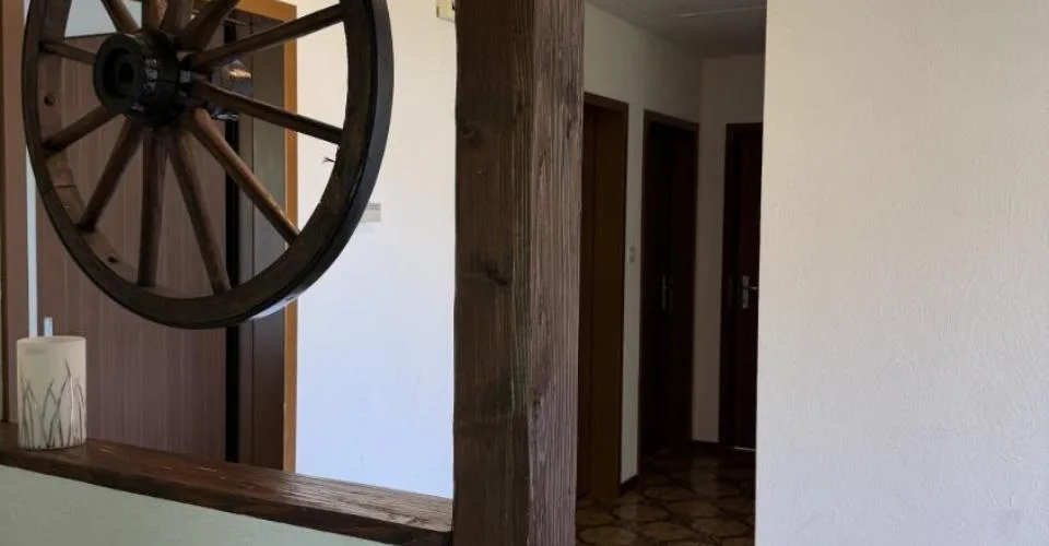 Schönes 6,5-Zimmer-Haus zum Renovieren im Zentrum von Bassecourt zu verkaufen – Foto 8 von 13