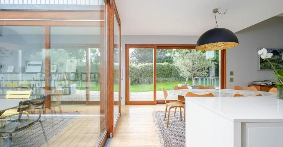 Nouveau - Villa d'architecte à découvrir – photo 2 of 4