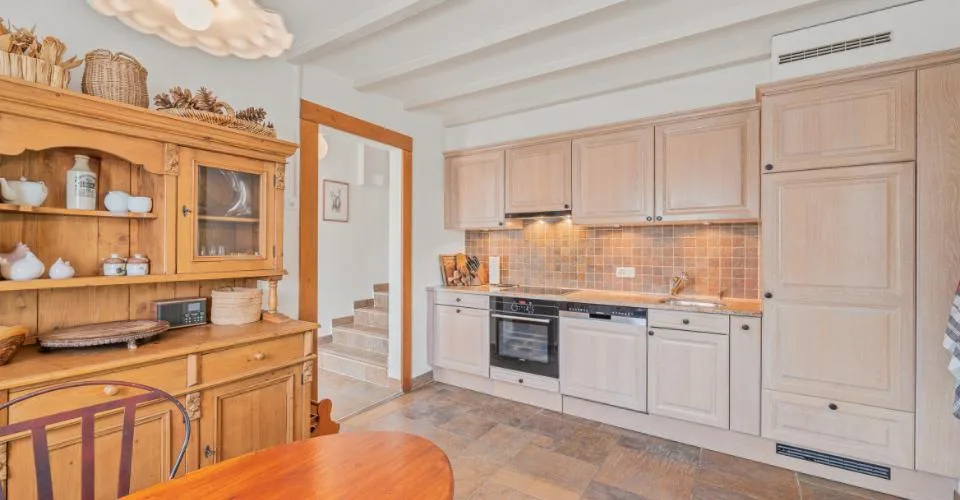 DUPLEX VON CHARME UND SEIN PRIVATER GARTEN, 5 MINUTEN VON MORGES – Foto 3 von 8