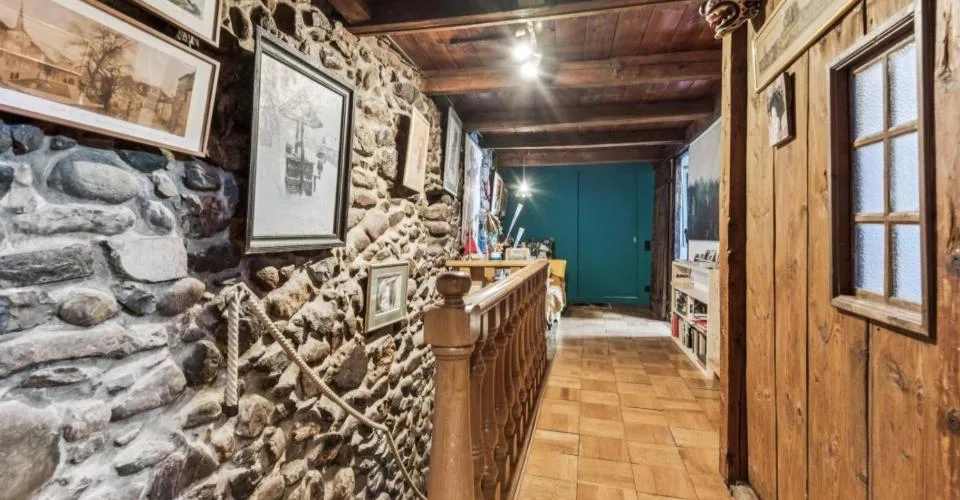 Maison villageoise de caractère balcon en toiture avec très belle vue – Foto 13 von 26