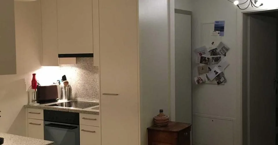 Centre Fribourg, rue piétonne, joli 2,5 p. à 1 min. à pied de la gare – photo 6 of 11